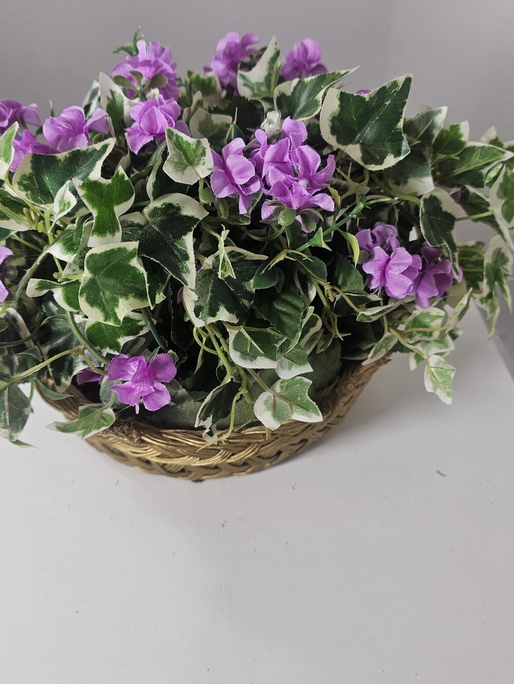 VINTAGE BASKET "GOLD" with plant